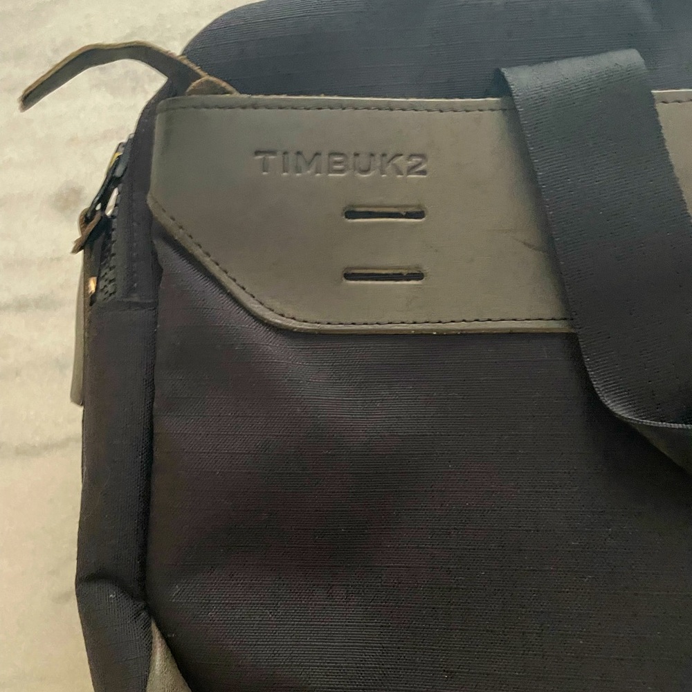 TIMBUK2 canvas and leather bag